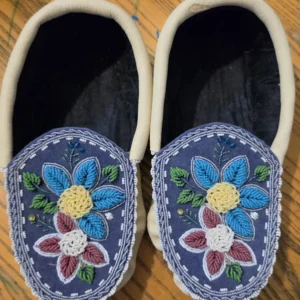 Beaded moccasins for sale in Canada, traditional beaded moccasins