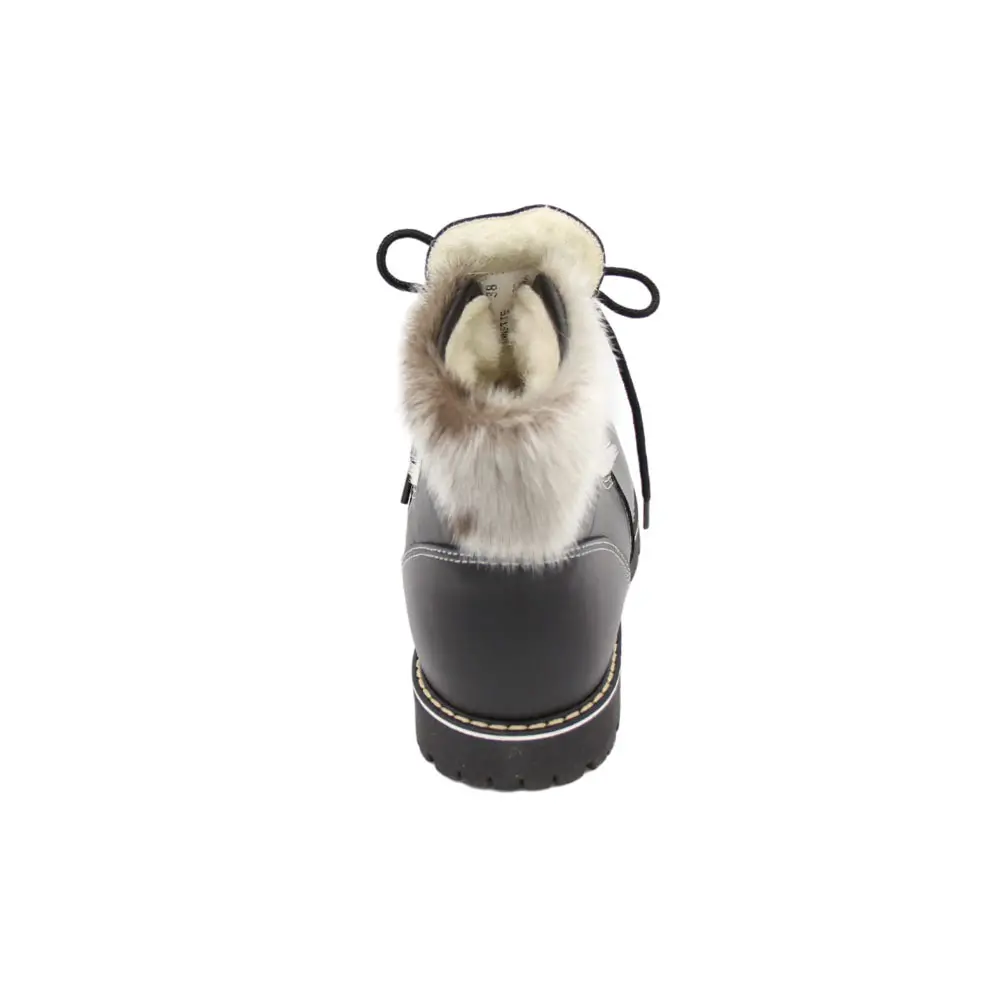 Genuine seal skin winter boots for sale - Image 4